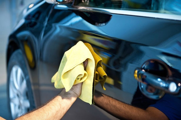 Ontdek de diverse soorten reinigingsmiddelen voor huishoudelijk gebruik en professioneel schoonmaken.